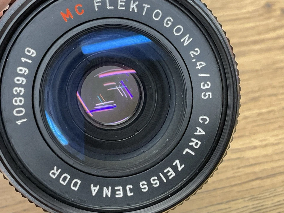 Carl Zeiss Jena DDR Flektogon MC 35mm F/2.4 Lens M42 Mount - Image 3 of 4