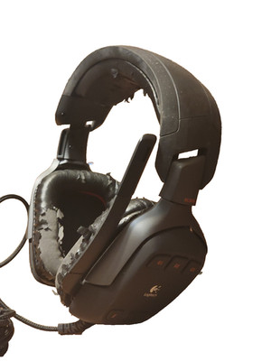 Logitech G35 7.1 Surround Sound Gaming Headset Over-ear w/Microphone Wired USB