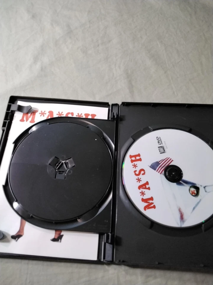 M*A*S*H* (2-DVD set, 2005) Collector's Edition Tested Oop - Image 3 of 4
