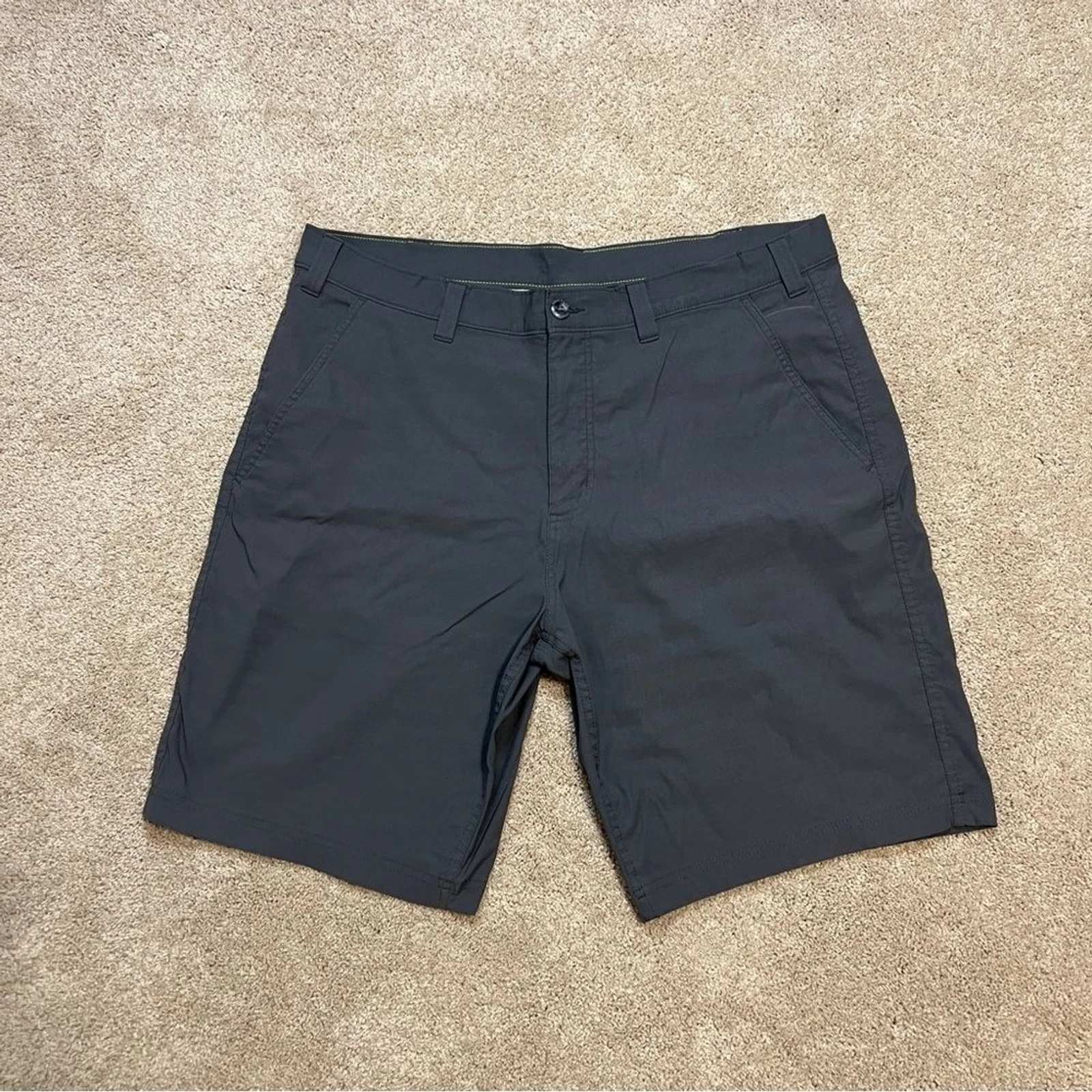 Men’s Eddie Bauer Shorts Size 38