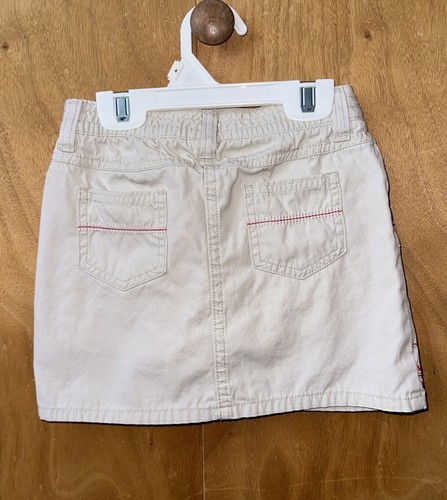 Girl’s Size 5 Khaki Skort with Pink Trim by TKS - Picture 3 of 3