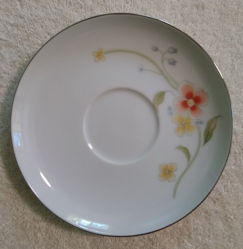 Vintage Annabelle Floral 8 Piece Dinner Service For 2 Fine China Of Japan - Picture 4 of 6