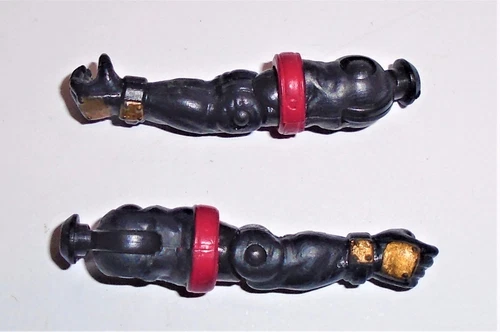 GI Joe Body Part  2005 Black Dragon Ninja V2      Arm set        C8.5  Very Good