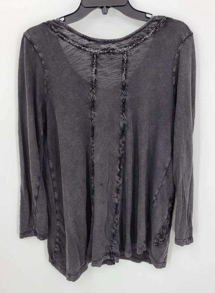 Top Boho Artístico Bordado Negro Desteñido Medio Para Mujer Soft Surroundings Foto 2 de 4