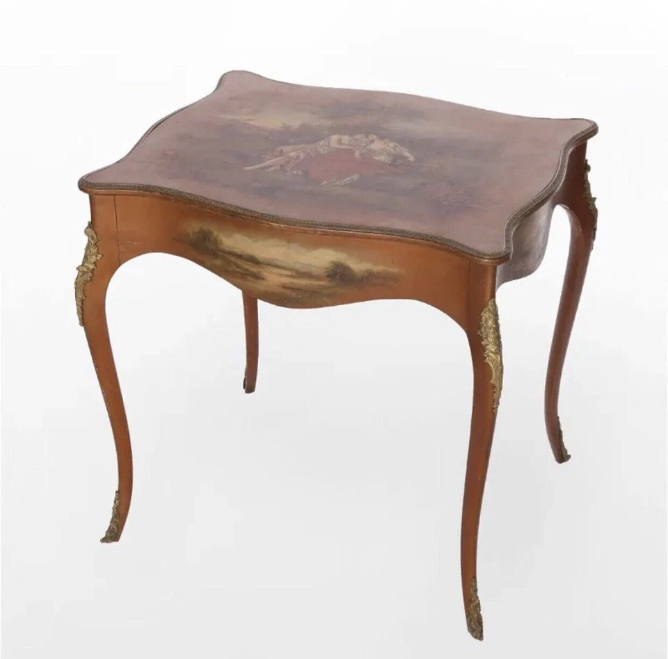 Antiga mesa decorada estilo Vernis Martin com suportes de bronze Ormolu - Imagem 2 de 4