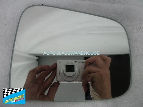 NISSAN ELGRANDE E51 - 2004 to 2011 - PEOPLE MOVER - DRIVERS - RIGHT SIDE MIRROR  - Picture 1 of 2