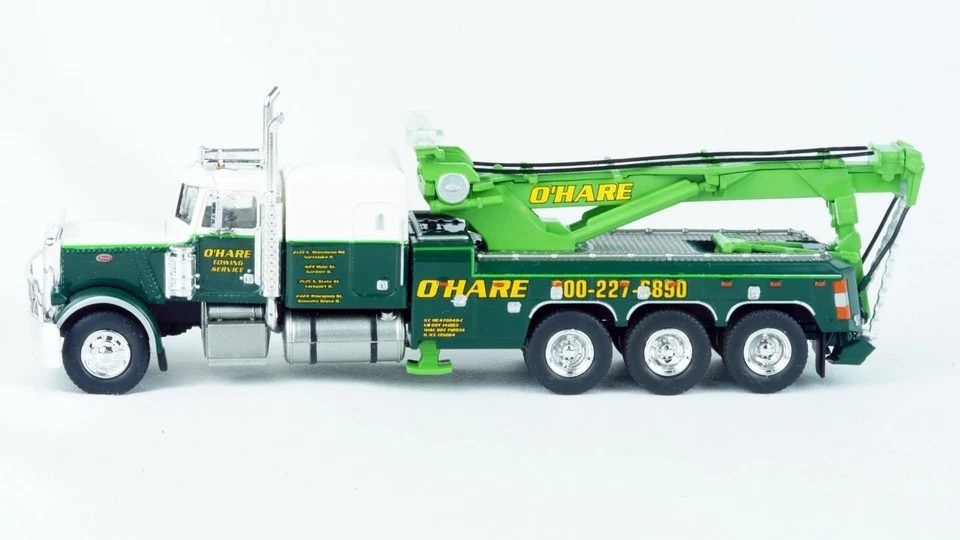 Brekina 1973 Peterbilt 359 Tow Truck Green/White O'Hare Tow #86279 HO 1/87 Scale - Image 3 of 4