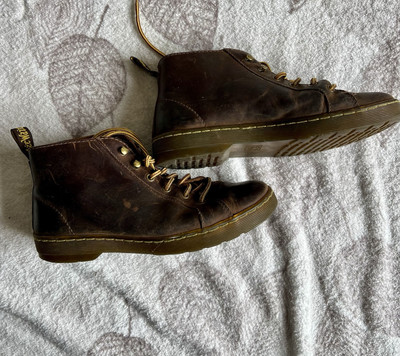 Dr. Martens Sussex Bear Track Chukka Boot Men display picture 3