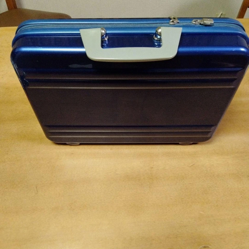 Zero Halliburton Polycarbonate Blue Attache Case 42cm - Rare, Used - 2 Keys Inc Foto 2 de 4