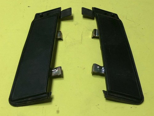 Juego de acabado de luces traseras Nissan Datsun 910 Bluebird L & R 26309-W1000 genuino nuevo - Imagen 2 de 4