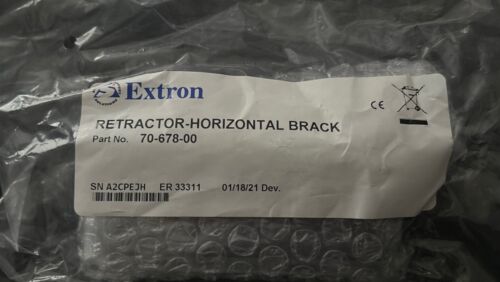 Extron Retractor Horizontal Brack 70-678-00