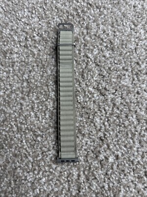 Genuine Apple Watch Band Alpine Loop (49mm) Green