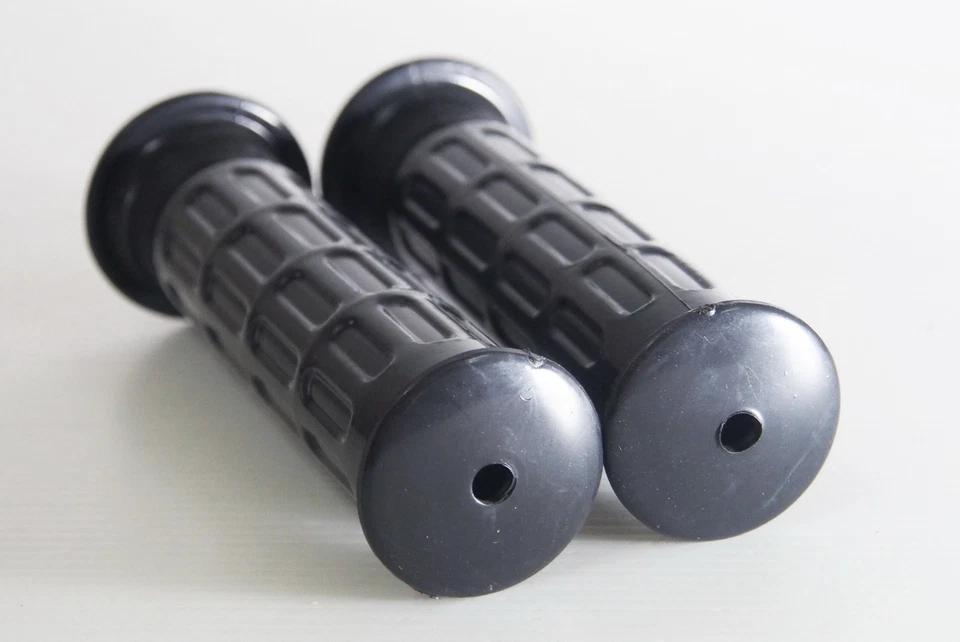 PARA HONDA CT90 ST90 SL70 SL100 SL125 SL175 SL350 Empuñadura Goma L/R Nuevo Foto 2 de 3