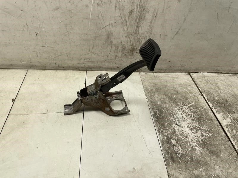 2013 HYUNDAI ELANTRA GLS SDN BRAKE PEDAL OEM+ - Image 4 of 4