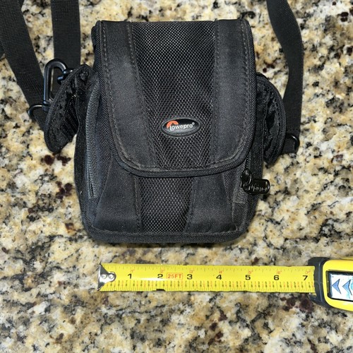 Lowepro Small Digital Camera Bag Multiple Pockets Storage Black Shoulder Strap - Picture 2 of 16