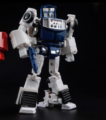 IN STOCK X Transbots MM-VII Hatch Tailgate Cartoon Ver. Action Figure in stock