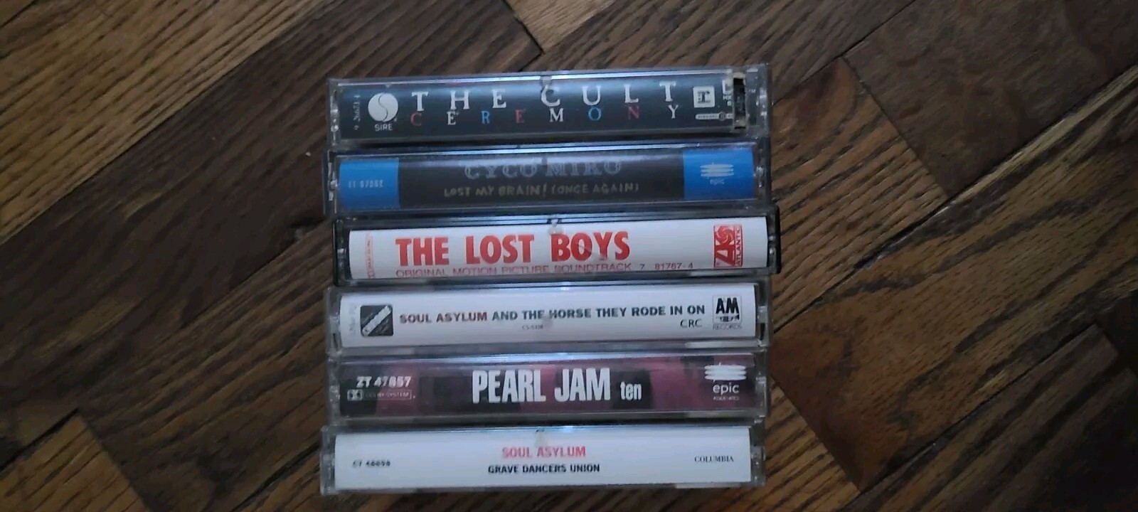Lot Of 6 Cassettes Pearl Jam, Cult, Soul Asylum, Cyco Miko, Lost Boys
