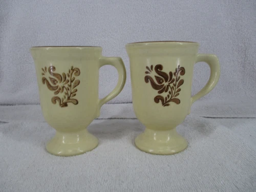 Pfaltzgraff Village Pedestal Cup Mugs Stoneware Vintage Set of 2 Coffee Tea VTG