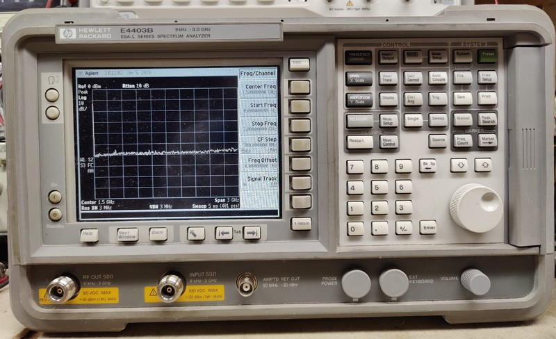 E4403B ESA-L Spectrum Analyzer 9kHz - 3 GHz  Opt 1DN 50 Ohm Tracking Generator.