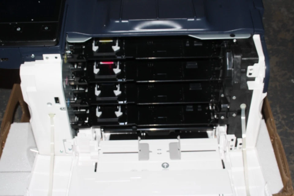 Xerox VersaLink C400V_DNM-printer-colour-laser-SPARE AND REPAIR- (1) - Image 4 of 4