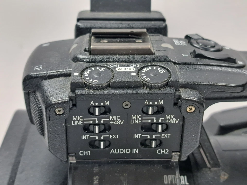 Canon XF105 HD Professional Camcorder Low Hours w/ CA-930 Canon Charger Genuine - Image 3 of 4