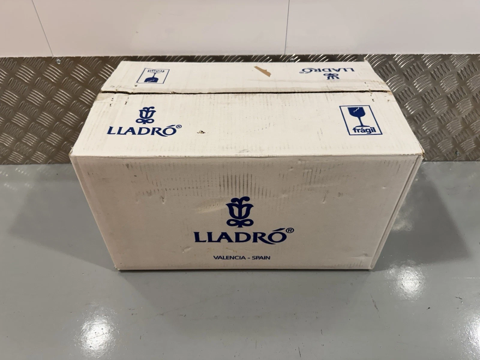 Lladro Blue Rhino Sculpture Limited Edition Broken Horn Boxed 11