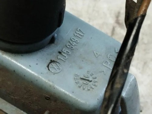 VW GOLF IV 1J1 Kotflügelblinker vorne rechts 1J5949117 1.90 Diesel 18207192