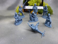 1/32 Airfix 7 Piece Set as Shown WWII German Paratroopers Soldiers Lot 3C
