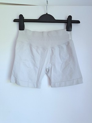 Dfyne Impact Shorts Size Small Pale Green Grey Scrunch Bum BNWOT