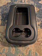 07-14 Oem Gmc Sierra Chevrolet Silverado Center Console Armrest Cup Holder