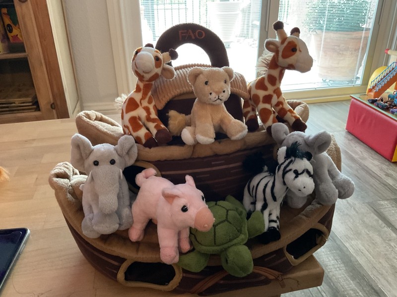 FAO SCHWARTZ Noah's Ark Plush Toy Removable Animals Zipper Pocket EUC