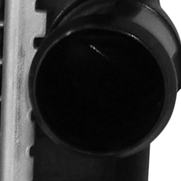 TYC 13055 Radiator Assembly for 2008-2013 Cadillac CTS Foto 4 de 4