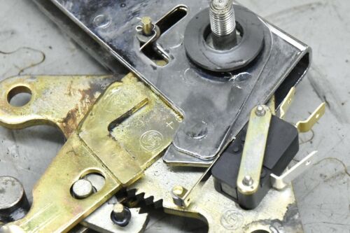 NEW JAGUAR XJS HANDBRAKE MECHANISM WARNING LIGHT MICRO PARK BRAKE SWITCH DAC3351 - Picture 3 of 3