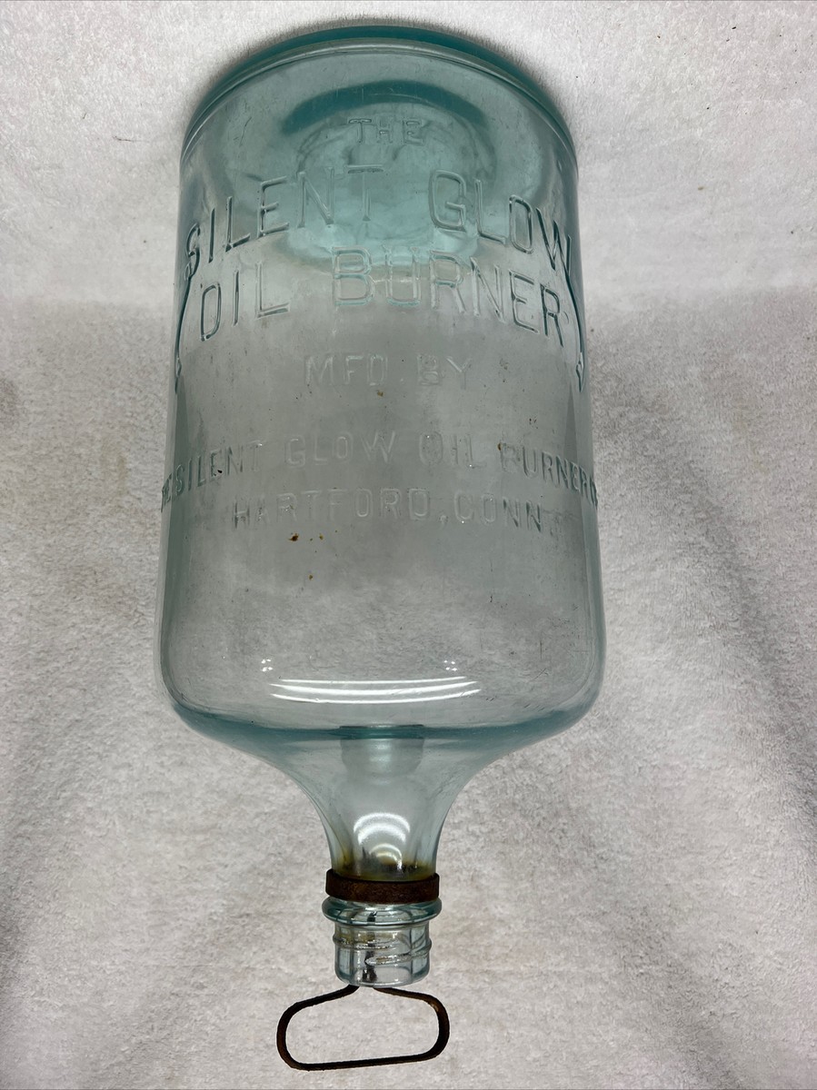 VINTAGE 1932 SILENT GLOW GLASS 2- GAL. KEROSENE GLASS JUG