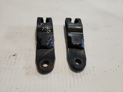 97 POLARIS OEM SPINDLE ARMS PAIR 5241660-067 5241661-067 | eBay