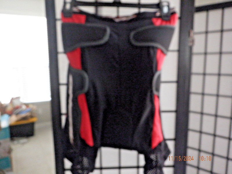 ONEILL MOTORCYCLE UNDER SHORTS PADDED SIZE SMALL