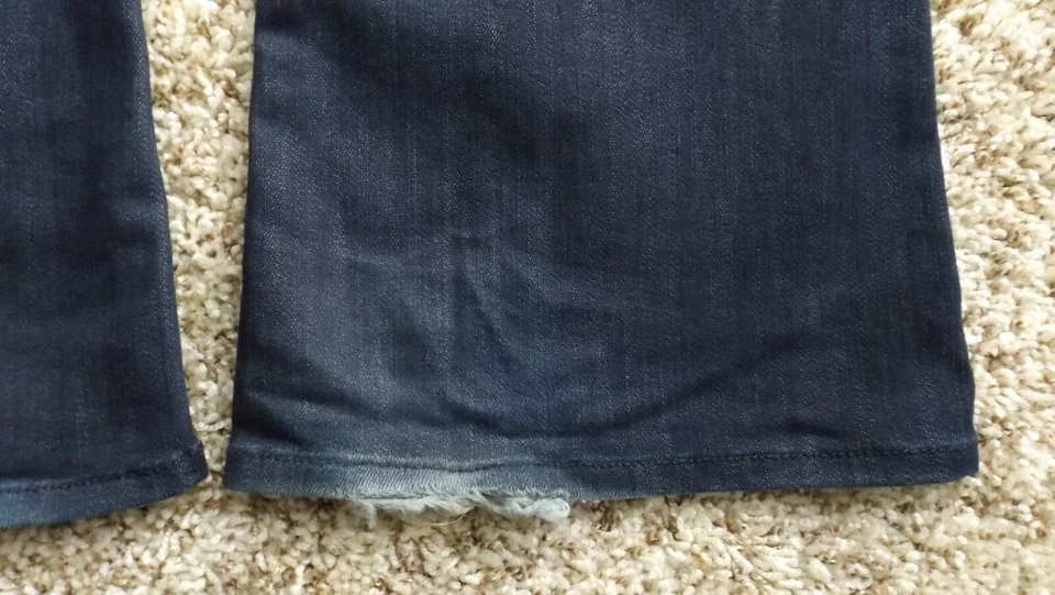 Pantalones de mezclilla elásticos RAVEN DENIM 26 reales W 28 L 33 azul acampanado para dama y mujer EE. UU. Foto 4 de 4