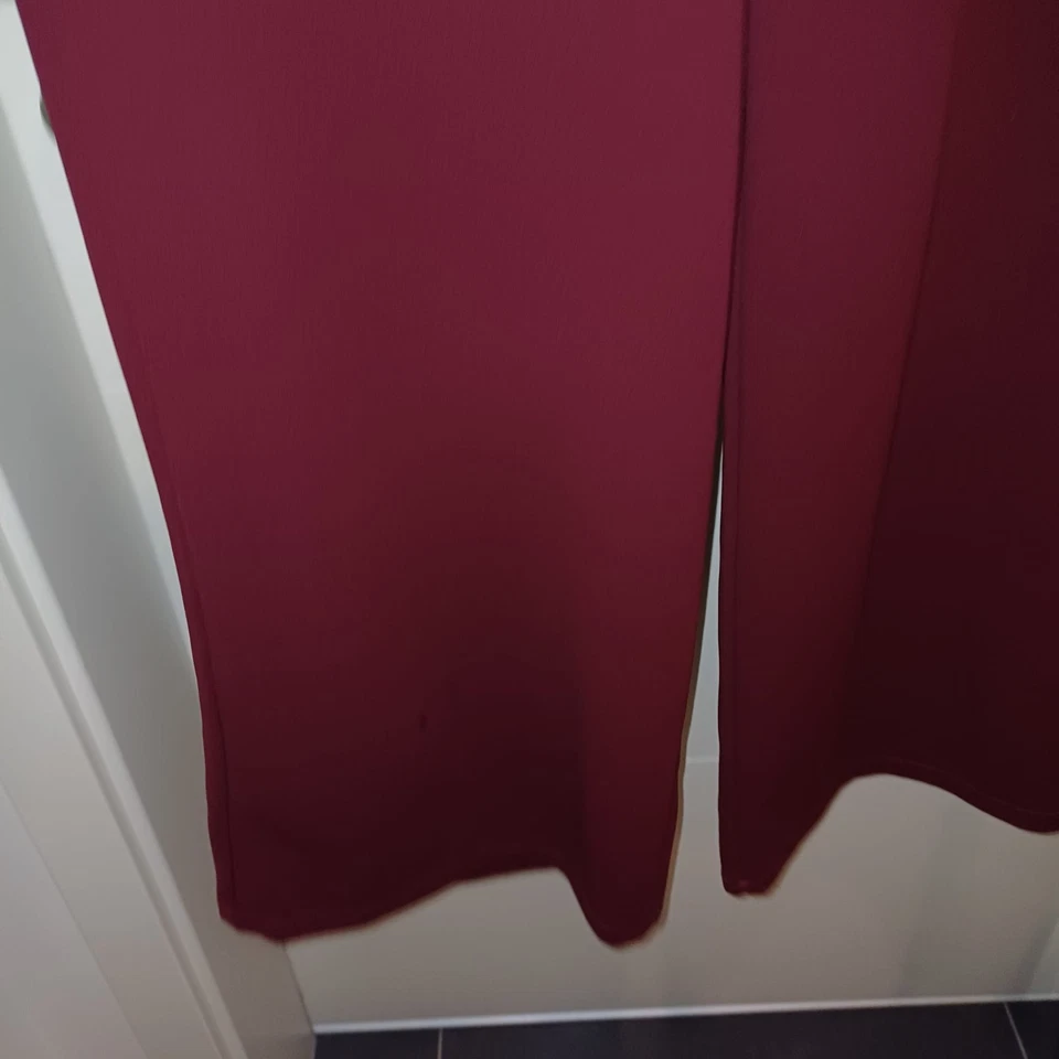 Neu Jumpsuit M 40 42 Onesuit Weinrot weites bein culotte Overall Elegant Top - Bild 3 von 3