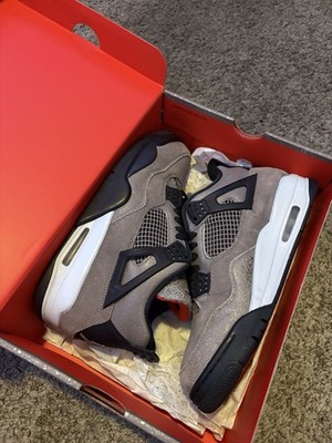 Jordan 4 Retro Tuape Haze Size 9.5 Pre Owned with Box