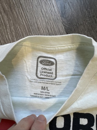 Ford Mustang “BOSS” Cotton Vintage Look Mint Green Cropped Tee NWOT Size M / L - Picture 4 of 9
