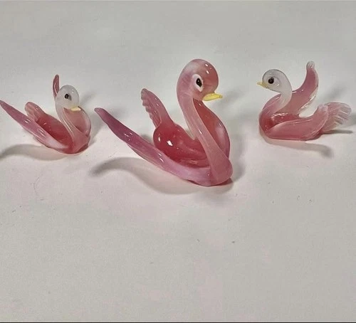 Vintage Murano Glass Miniature Pink. Set Of 3