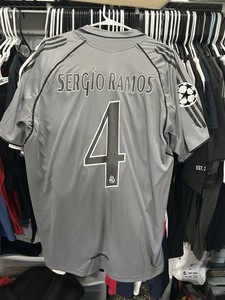 Flocage Maillot Real Madrid Sergio Ramos 4 Domicile Pas Cher 2018/19