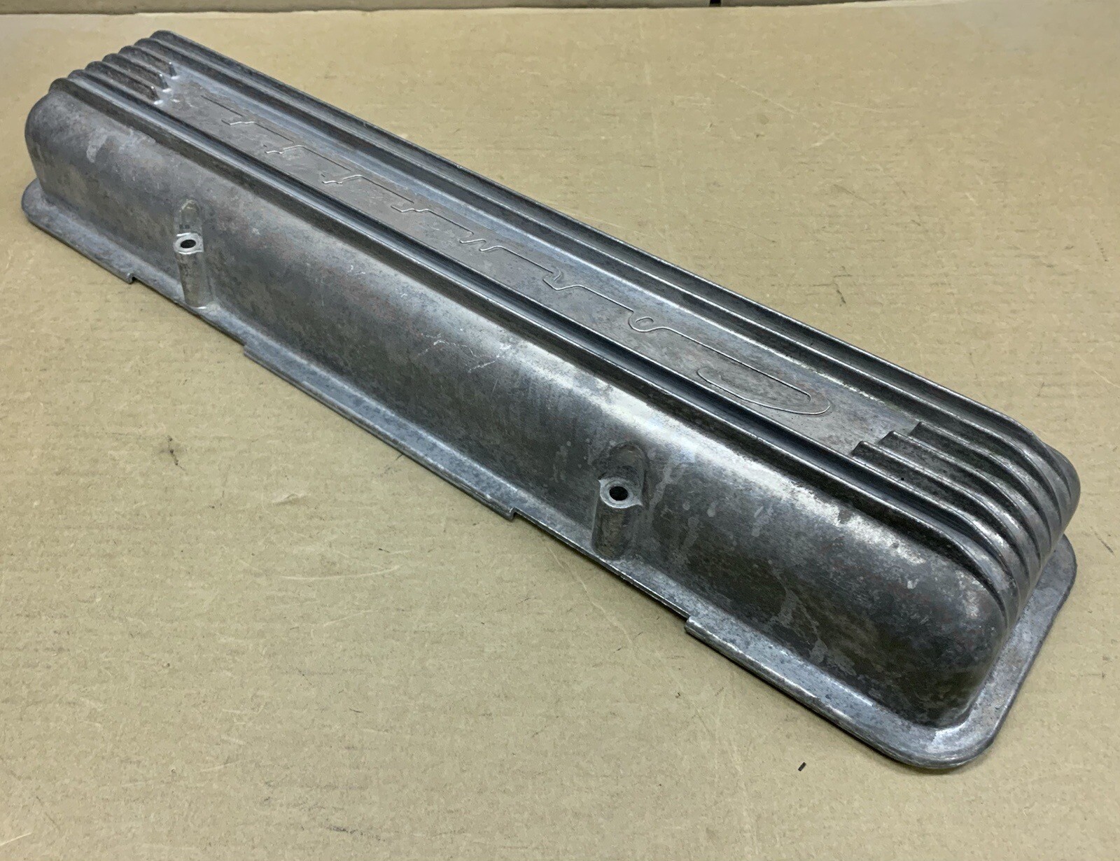 19571959 Corvette Low Script Staggered Hole Valve Cover eBay