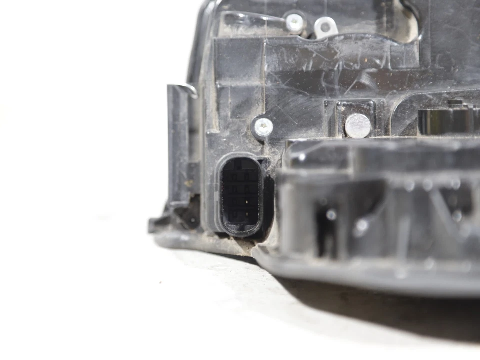 BMW 750I 2016-2019 montaje actuador cerradura puerta conductor delantero izquierdo fabricante de equipos originales 🚗 Foto 3 de 4