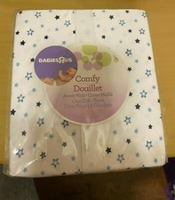 New In Package Babies R' Us Comfy Crib Sheet Douillet Star Patterned Read