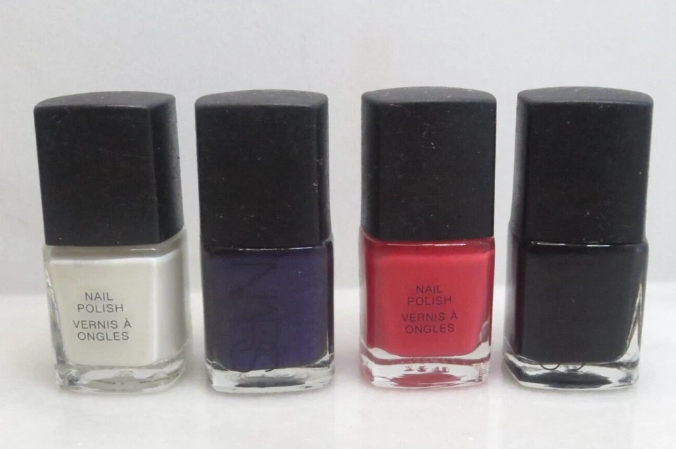 NARS MINI ESMALTE DE UÑAS - SHIRO NURI, IT, ROJO DESVERGONZADO Y TRASTIENDA - JUEGO DE 4 PIEZAS Foto 3 de 3