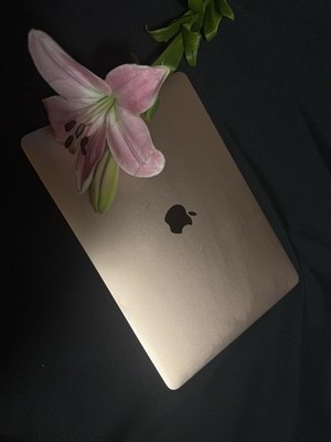 Apple MacBook Air M1 Gold 13'' SSD Laptop macOS Monterey