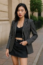 Bloomingdale's Size 6 Striped Collared One Button Blazer Jacket Chic Summer