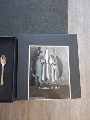 Georg Jensen Besteck Pyramide 24 Tlg