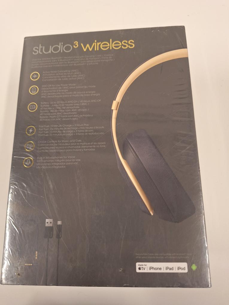 Beats by Dr. Dre Studio3 Camo Collection On Ear Wireless Beats by Dr. Dre Studio3 Camo Collection On Ear Wireless
